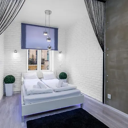 Apartamento Sleepway - Grey Dream Poznan